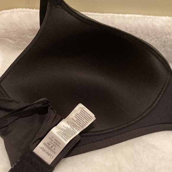 CK black wireless bra, XL - Picture 3 of 3
